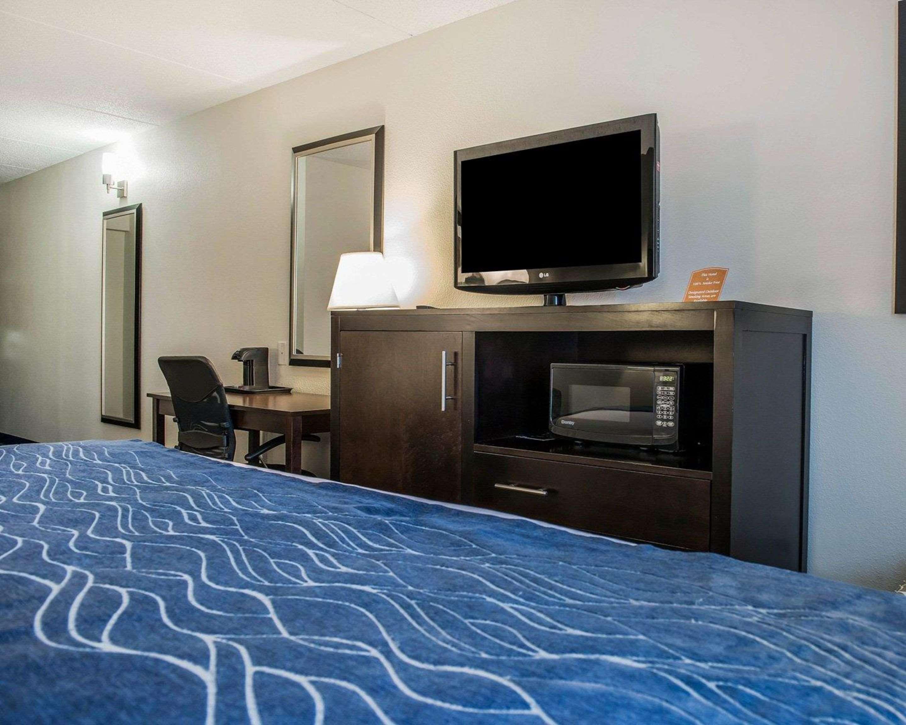 Comfort Inn & Suites Butler Exterior foto