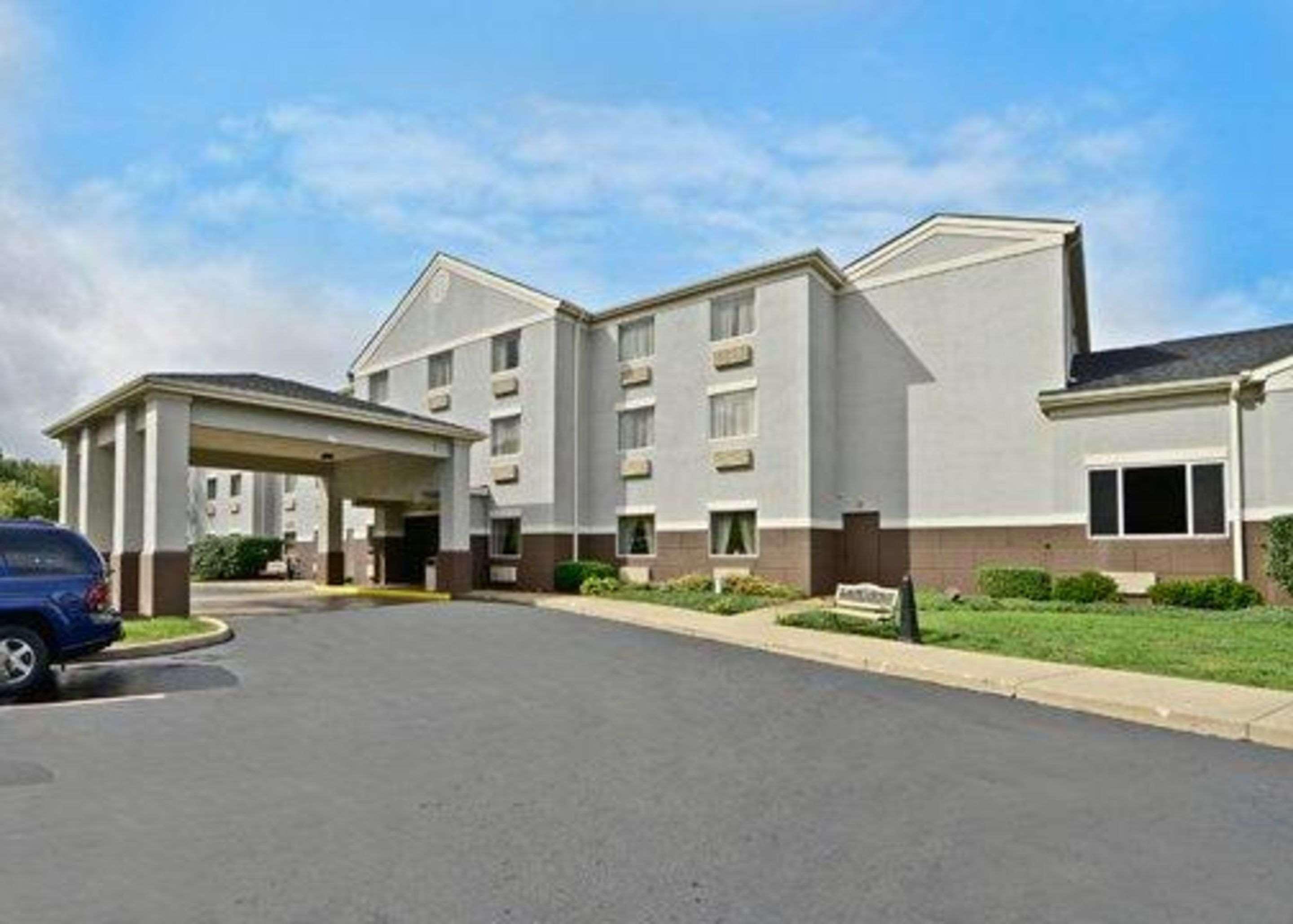 Comfort Inn & Suites Butler Exterior foto