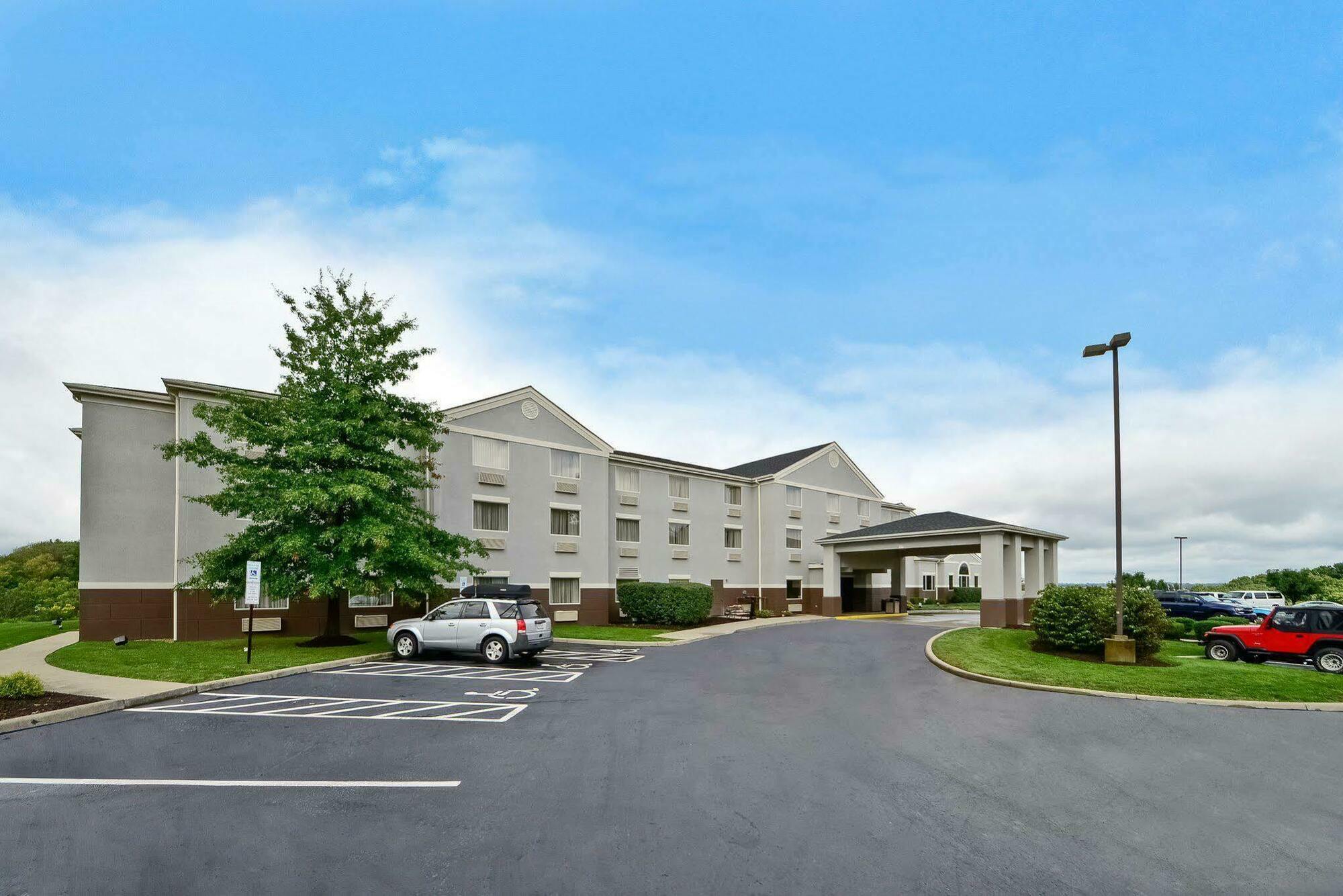 Comfort Inn & Suites Butler Exterior foto